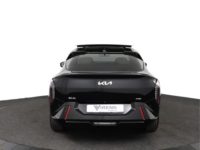 KIA EV4 Fastback GT-PlusLine 81.4 kWh Prijs incl. Inruilpremie - Stoelverwarming/ventilatie - Glazen Schuif-/kanteldak - Elektrisch verstelbare voorstoelen - Dodehoekcamera - Head-up display - Fabrieksgarantie tot 09-2032