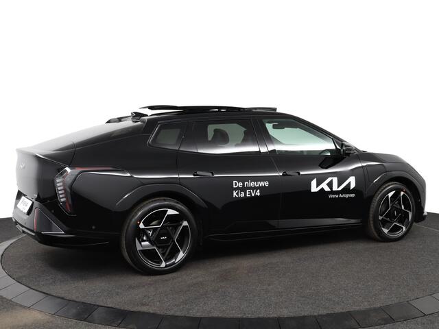 KIA EV4 Fastback GT-PlusLine 81.4 kWh Prijs incl. Inruilpremie - Stoelverwarming/ventilatie - Glazen Schuif-/kanteldak - Elektrisch verstelbare voorstoelen - Dodehoekcamera - Head-up display - Fabrieksgarantie tot 09-2032
