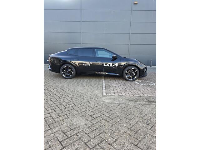 KIA EV4 Fastback GT-PlusLine 81.4 kWh | Panoramaschuifdak | Head-up display | Stoelventilatie voorstoelen | Harman Kardon |