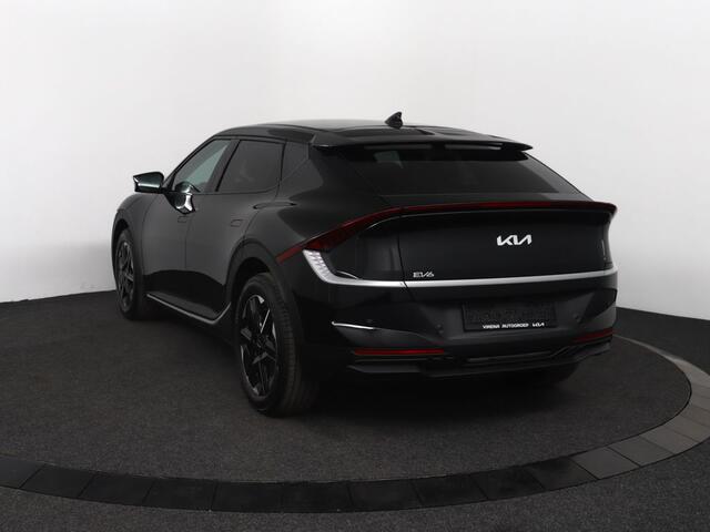 KIA EV6 Air 84 kWh ¤ 2.000 Inruilpremie - Voorstoelen verwarmd - Parkeerhulp voor & achter - Apple Carplay/Android Auto Direct Leverbaar!