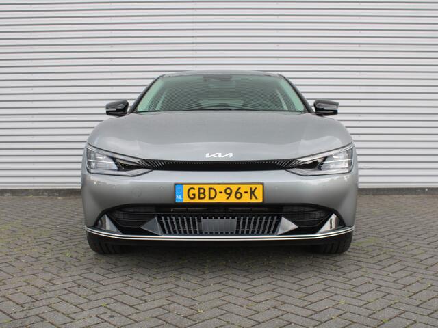 KIA EV6 Edition Advanced 77.4 kWh | Stuur-/stoelverwarming | BTW | Camera | Cruise adapt. | Elektr. achterklep + stoelbediening | 20" LM |