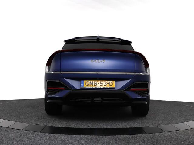 KIA EV6 GT-Line 84 kWh - *DEMO* - Schuif-/kanteldak - Stoel-/stuurverwarming - Navigatie - Apple CarPlay/Android Auto - Fabrieksgarantie tot 09-2031