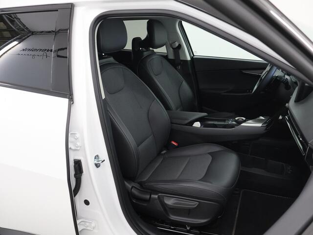 KIA EV6 Light Edition 63 kWh | Trekhaak | Stoel/Stuurwielverwarming | Navigatie | Parkeercamera | Climate Control |
