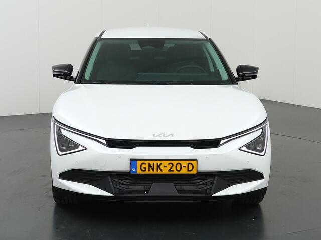 KIA EV6 Light Edition 63 kWh | Parkeercamera | Keyless Entry | Stoelverwarming | Apple Carplay | Android Auto |