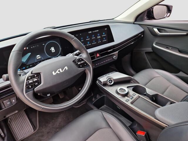 KIA EV6 Air 58 kWh | Prijs incl. vooraftrek 2000.- inruilpremie | Stoelverwarming | Camera | Navigatie | 19" Velgen | H-Leder | Clima | PDC | Cruise | LED |