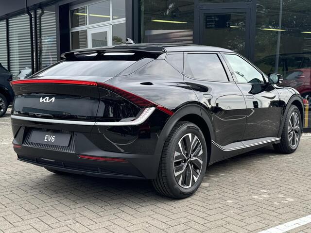 KIA EV6 Light Edition 58 kWh | Snel Leverbaar!!! | Stoelverwarming | Adaptieve Cruise Control | Keyless Go |