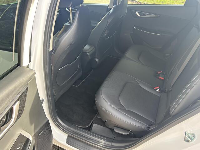 KIA EV6 Plus 77.4 kWh | Trekhaak | Vehicle-To-Load | Spraakbediening | Dodehoek detectie met correctie | Parkeersensoren | Achteruitrij camera | Stoel/Stuurverwarming |