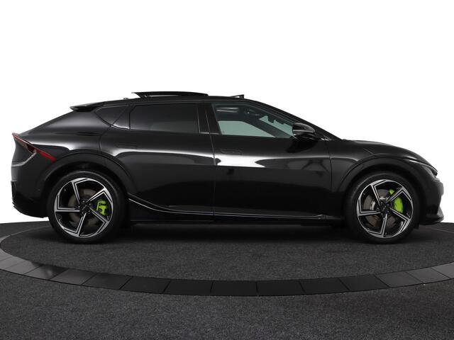 KIA EV6 GT AWD 77.4 kWh - 585PK - Sportstoelen - Head Up Display - 21'' Lichtmetalen velgen - Stoel-/Stuurverwarming -Suede Bekleding - Fabrieksgarantie tot 08-2030!