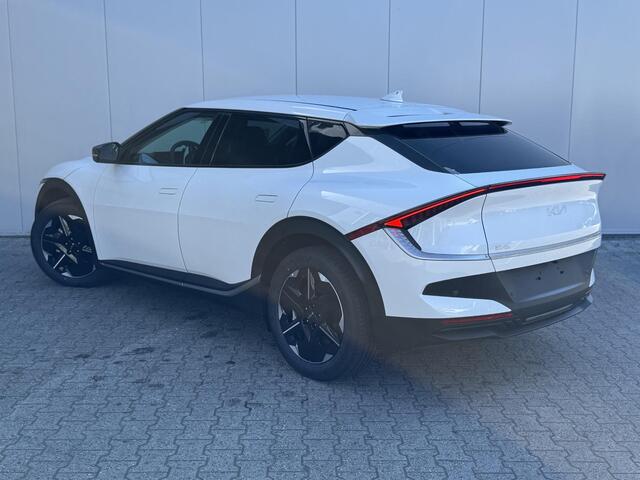 KIA EV6 Light Edition 63 kWh | Facelift | Trekhaak | Parkeercamera | Keyless Go | Stoelverwarming | Apple Carplay/Android Auto | Led Koplampen | 19" |