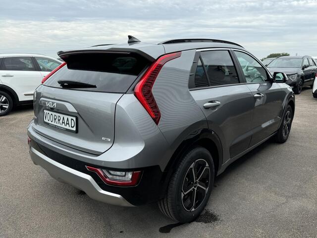 KIA Niro 1.6 GDi Hybrid DynamicPlusLine ¤2700 Voordeel! ACTIEPRIJS! Nieuw uit voorraad leverbaar. Meerdere kleuren snel leverbaar