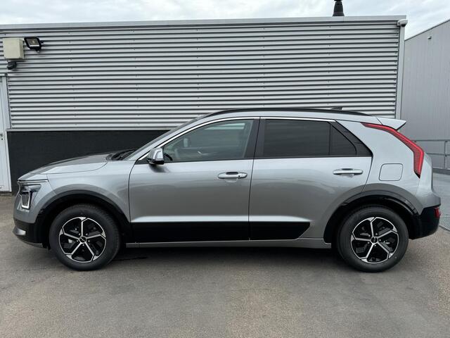KIA Niro 1.6 GDi Hybrid DynamicPlusLine ¤2700 Voordeel! ACTIEPRIJS! Nieuw uit voorraad leverbaar. Meerdere kleuren snel leverbaar