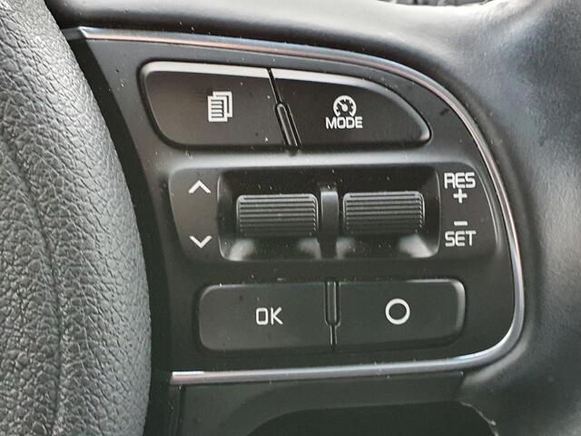 KIA Niro 1.6 GDi Hybrid DynamicLine Navigatie, Climate Control, Cruise Control, Trekhaak, Achteruitrijcamera,