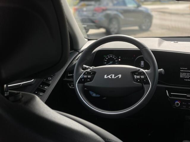 KIA Niro Kia Niro 1.6 GDi HYBRIDE DYNAMIC LINE TERKHAAK CAMERA PDC V/A