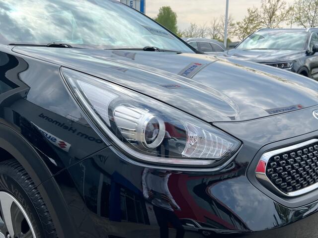 KIA Niro 1.6 GDi Hybrid DynamicLine | Cruise | Climate | Navi | trekhaak | info Jeroen van Erp 0492-588980