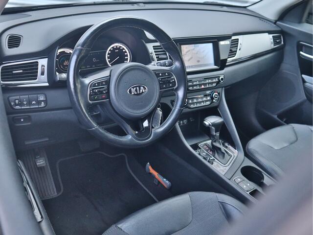 KIA Niro 1.6 GDi Hybrid Edition Schuifkanteldak | Stoel en stuurverwarming | 18 Inch lichtmetalen velg | Tot 10 jaar garantie