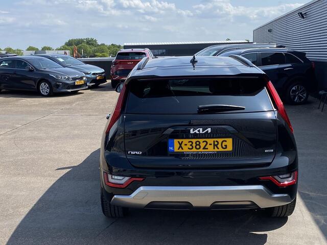KIA Niro 1.6 GDi Hybrid ExecutiveLine DEMOVOORDEEL! Schuif-/kanteldak, Leder, Seat memory, 18", Dodehoekdetectie, Stoelkoeling + verwarming,