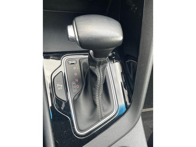 KIA Niro 1.6 GDi Hybrid First Edition Navigatie, Climate Control, Cruise Control, Half Leder, Trekhaak alleen voor Fietsendrager