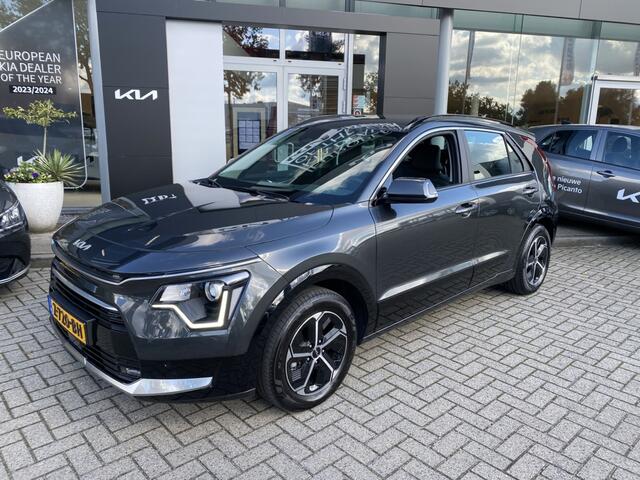 KIA Niro 1.6 GDi Hybrid DynamicLine Navi+Camera // PDC v+a // Adaptieve Cruise // Keyless // Apple Car Play info Roel 0492-588951