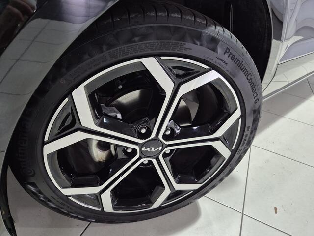 KIA Niro 1.6 GDi Hybrid DynamicLine 18 inch, Apple Carplay/Android Auto, Navigatie, camera