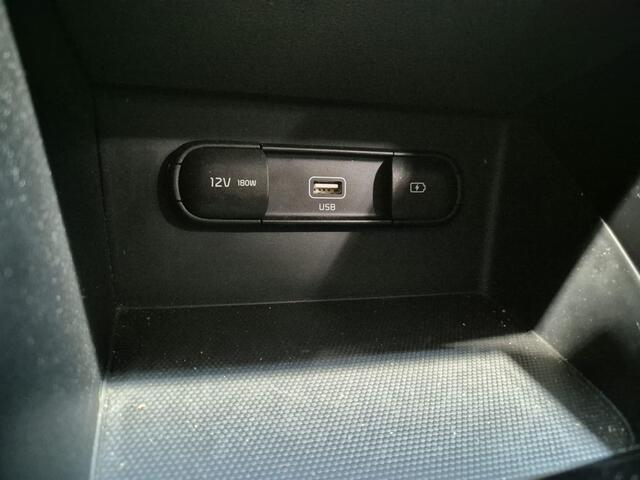 KIA Niro 1.6 GDi Hybrid DynamicPlusLine Trekhaak, Stoel + stuurverwarming, Nieuwe model , dealer onderhouden !