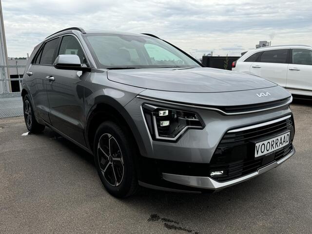 KIA Niro 1.6 GDi Hybrid DynamicPlusLine ¤4396 Voordeel! ACTIEPRIJS! Direct & Nieuw uit voorraad leverbaar. Meerdere kleuren snel leverbaar