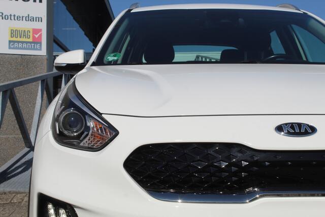KIA Niro 1.6 GDi Hybrid DynamicLine Automaat/Navigatie/Adaptive cruise control/Apple carplay/Achteruitrijcamera/Parkeersensoren/Climate control/Lane assist/DAB.