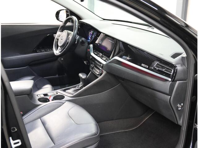 KIA Niro 1.6 GDi Hybrid ExecutiveLine | AUTOMAAT | AppleCarPlay/AndroidAuto | Schuifkanteldak | LEER | Stoelverwarming+Koeling | Keyless | Camera | Climate Control | Navigatie | JBL AUDIO | Parkeersensoren | Isofix | Privacy Glass |