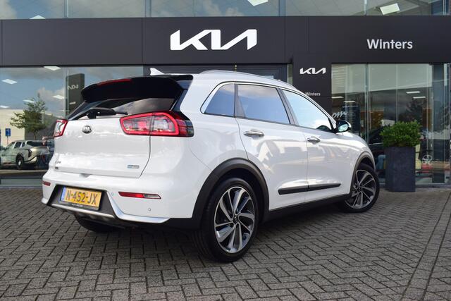 KIA Niro 1.6 GDi Hybrid ExecutiveLine | Trekhaak | Stoelkoeling | Dodehoek herkenning | Panoramadak |