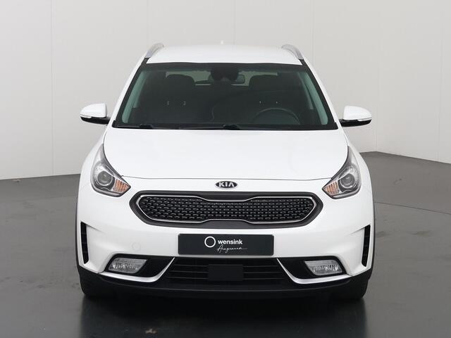 KIA Niro 1.6 GDi Hybrid DynamicLine Edition | Stoel/Stuurwielverwarming | LED Koplampen | Navigatie | Parkeercamera | Climate Control Adaptief |