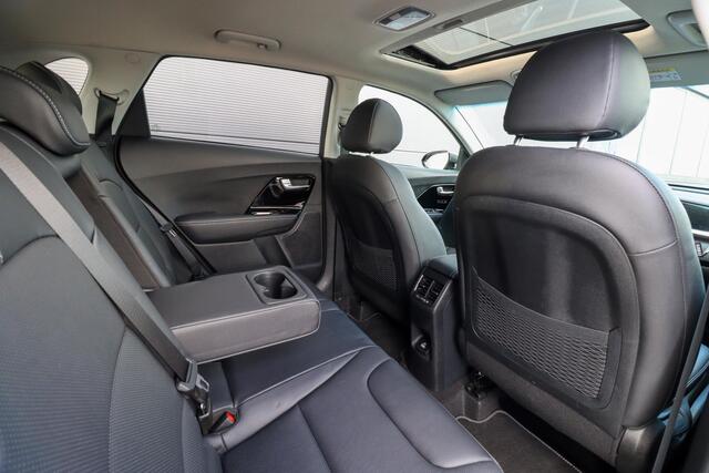 KIA Niro 1.6 GDi PHEV ExecutiveLine | Trekhaak | Adaptieve cruise | Leer | Schuifdak | Rijklaarprijs - incl.garantie