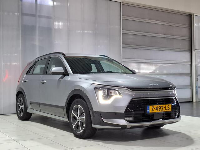 KIA Niro 1.6 GDi Hybrid DynamicLine incl.trekhaak, 1.300 kilo trekgewicht, Apple Carplay/Android Auto, Navigatie, Camera.