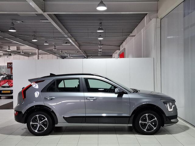KIA Niro 1.6 GDi Hybrid DynamicLine incl.trekhaak, 1.300 kilo trekgewicht, Apple Carplay/Android Auto, Navigatie, Camera.