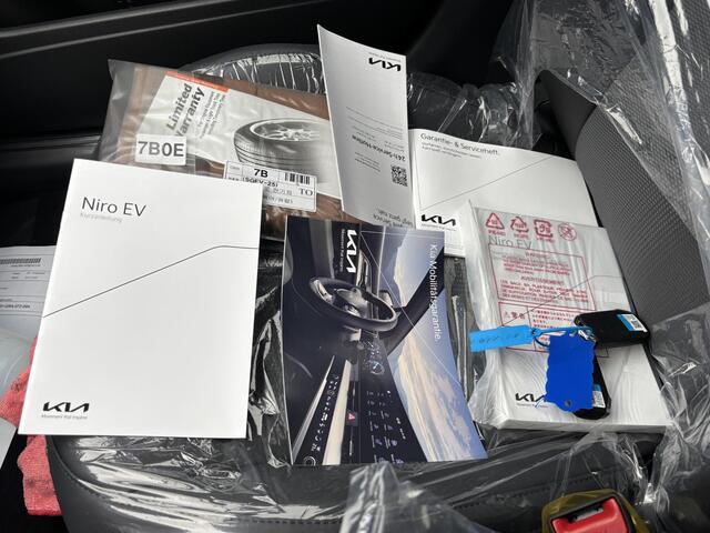 KIA Niro AIR VAN: 43.990,- VOOR: 35.877,- UW HERFSTVOORDEEL: 2.023,- | BETREFT NIEUWE AUTO | VOLLEDIGE KIA GARANTIE VAN TOEPASSING