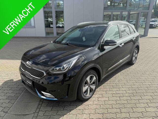 KIA Niro 1.6 GDi PHEV DynamicLine | Dealer onderhouden, Automaat, Navigatie, Adapt. Cruise Control, Half leer, Stoel- & Stuurverwarming, Parkeersensoren + Camera!