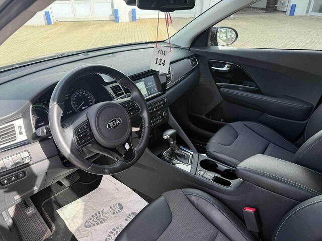KIA Niro 1.6 GDi PHEV DynamicLine | Dealer onderhouden, Automaat, Navigatie, Adapt. Cruise Control, Half leer, Stoel- & Stuurverwarming, Parkeersensoren + Camera!