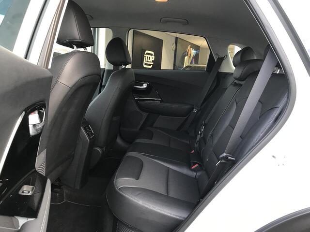 KIA Niro 1.6 PHEV DynamicLine 7 JAAR GARANTIE Kia Niro 1.6 GDi PHEV DynamicLine