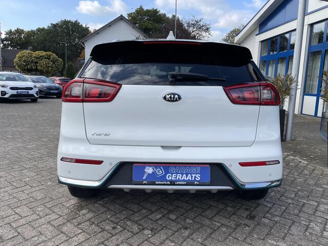 KIA Niro 1.6 GDi PHEV DynamicLine | Navigatie, Parkeersensoren en camera, Adaptive Cruise controle, Dode hoek sensoren, Lane assist