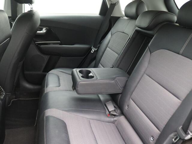 KIA Niro 1.6 GDi Hybrid DynamicLine 141PK DCT6 Achteruitrijcamera, Cruise Controle, Navi, Apple Carplay/Android Auto, Trekhaak, 16" LM Velgen