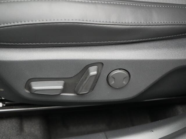 KIA Niro 1.6 GDi DynamicLine Plug In Hybrid 182pk Dealer O.H PHEV | Trekhaak Afneembaar | Adaptive Cruise | Stoelen & Stuur Verwarmd | Apple Carplay | Virtual | Navigatie | Keyless | DAB |