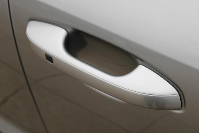 KIA Niro 1.6 GDi Hybrid DynamicLine Navigatie / Camera / Trekhaak