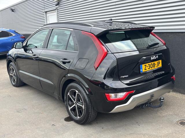 KIA Niro 1.6 GDi Hybrid DynamicLine Trekhaak, navigatie Apple CarPlay/Android Auto, NL-AUTO! parkeersensoren v&a, achteruitrij camera, adaptieve cruise control, BTW-auto