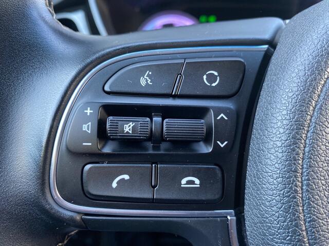 KIA Niro BWJ 2020 | 1.6 GDi 149PK Hybrid Dyn Line | TREKHAAK | CAMERA | LEDER/STOF | NAVI | CLIMA | PDC |