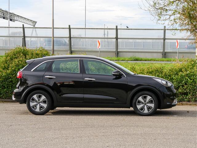 KIA Niro 1.6 GDi Hybrid DynamicLine | TREKHAAK | CAMERA | CARPLAY |