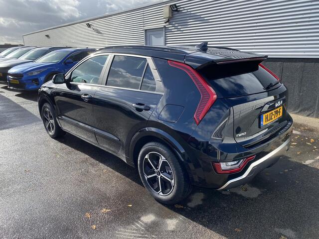 KIA Niro 1.6 GDi Hybrid DynamicPlusLine Schuif-/kanteldak, dodehoek detectie, parkeersensoren v&a, stoel- & stuurwiel verwarming, navigatie, Apple CarPlay/Android Auto, achteruitrij camera