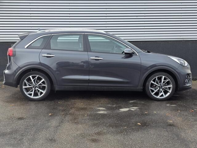 KIA Niro 1.6 GDi Hybrid DynamicLine Navigatie, 1e eign. NL-auto, Nieuw geleverd en dealeronderhouden, 18" LMV, Achteruitrijcamera & parkeersensoren, BTW-auto