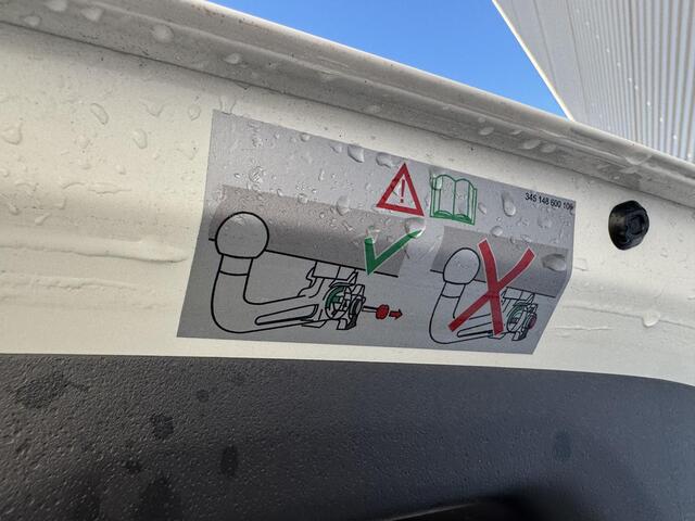 KIA Niro 1.6 GDi Hybrid DynamicPlusLine Edition Keyless | Privacyglass | Trekhaak | Electr. Stoelverstelling & Smart Achterklep