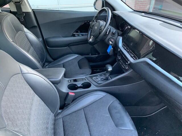 KIA Niro 1.6 GDi Hybrid DynamicLine trekhaak , camera , half leder