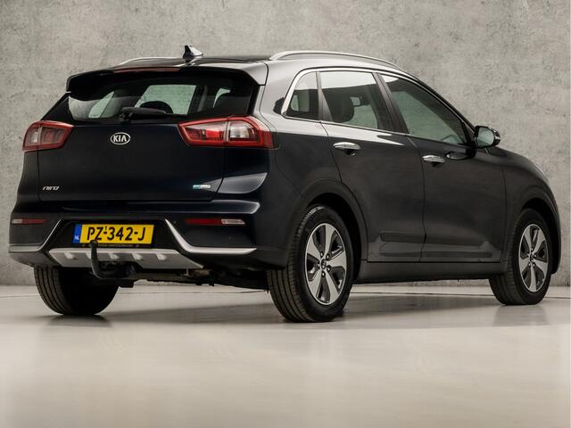 KIA Niro 1.6 GDi Hybrid Dynamic 142Pk Automaat (APPLE CARPLAY, NAVIGATIE, CAMERA, LEDER, CLIMATE, TREKHAAK, SPORTSTOELEN, PARKEERSENSOREN, CRUISE, LANE ASSIST, NIEUWE APK, NIEUWSTAAT)