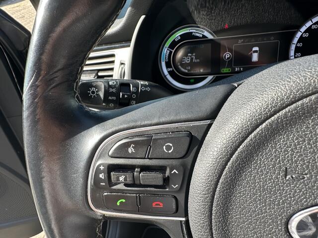 KIA Niro 1.6i Hybrid Design Edition | opendak | stuur en stoelverwarming