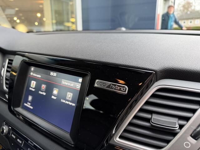 KIA Niro 1.6 GDi Hybrid First Edition | Automaat | Navigatie | Camera | Apple Carplay | Climate Control | Half Lederen bekleding.